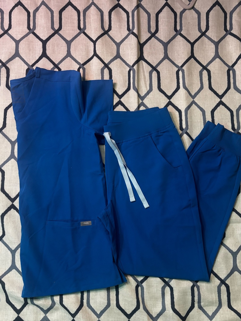 FIGS Women’s Zamora Jogger Pants / Casma Top/ Royal Blue/ Size Small/ Set